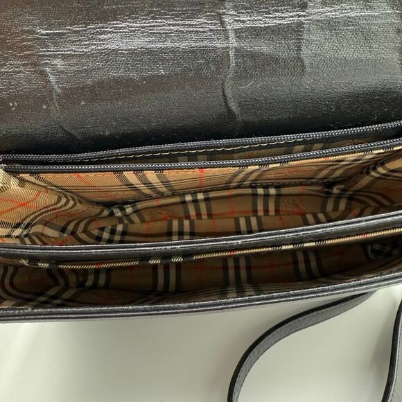 Authentic Vintage Burberry Black Leather Crossbody Bag - Picture 2 of 6